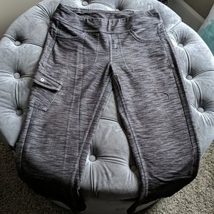 North Face capris, gray